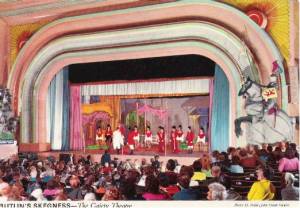 Dgging those red coats at the gaiety Dgging those red coats at the gaiety