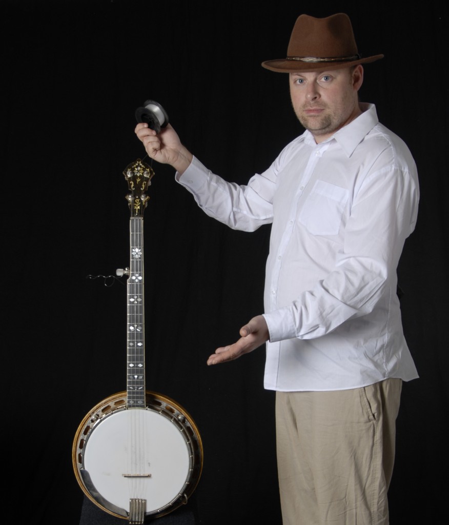 DAVE_BANJO_HANG